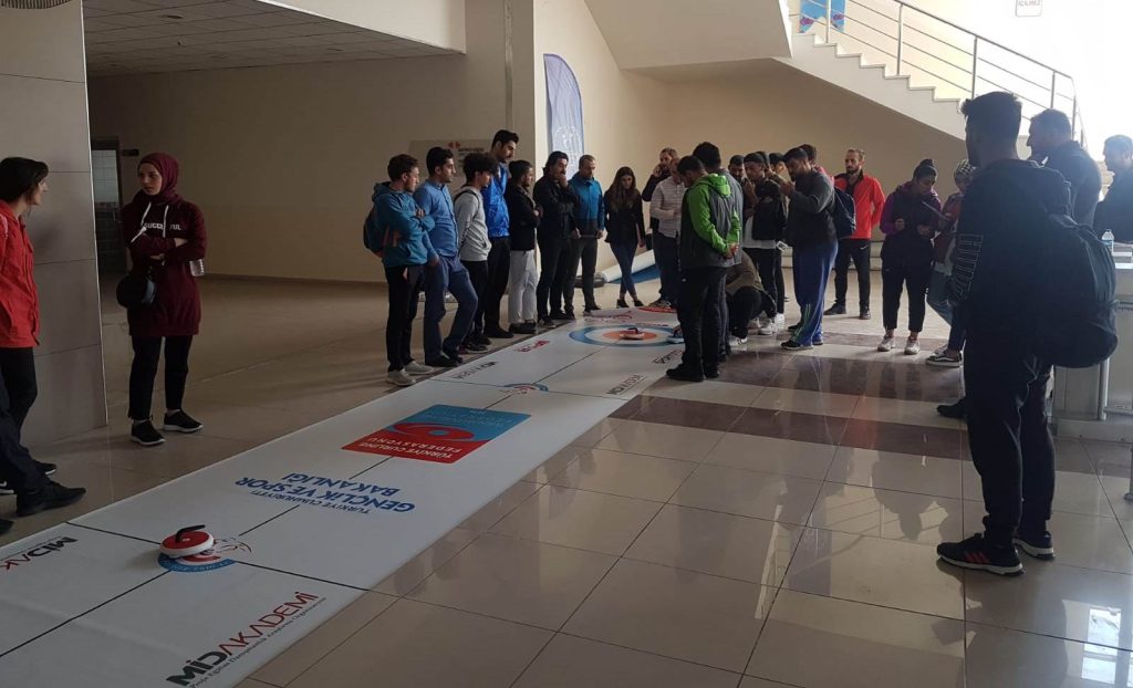 floor curling 1. kademe